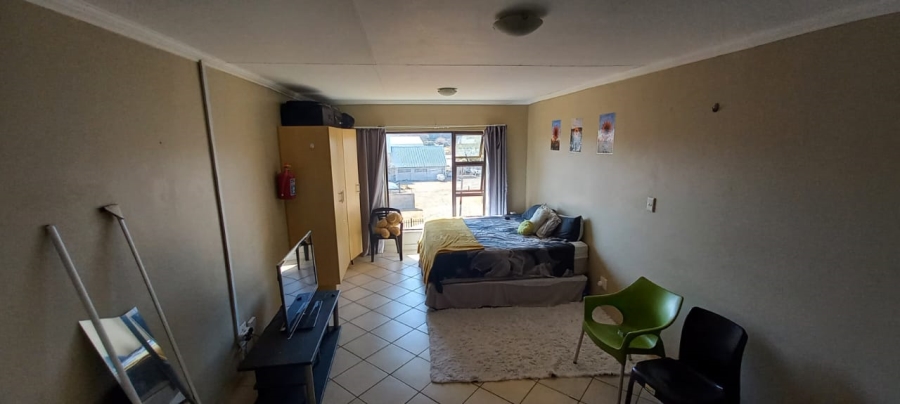 1 Bedroom Property for Sale in Vredenhof Sh Free State